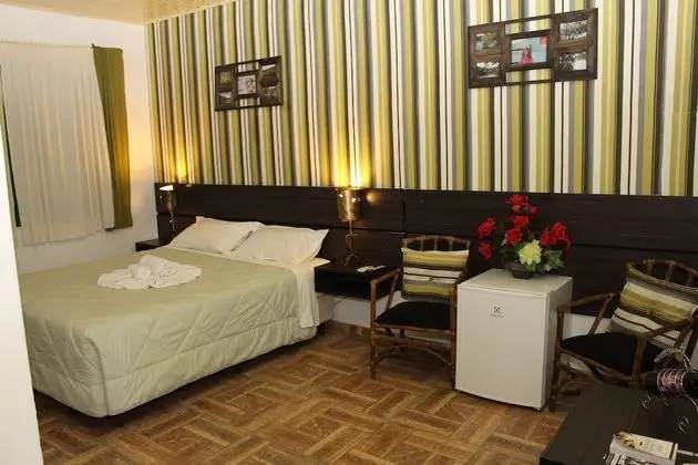 Luxury Tek Büyük Yataklı Oda