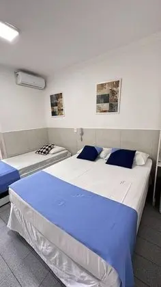 Üç Kişilik Oda