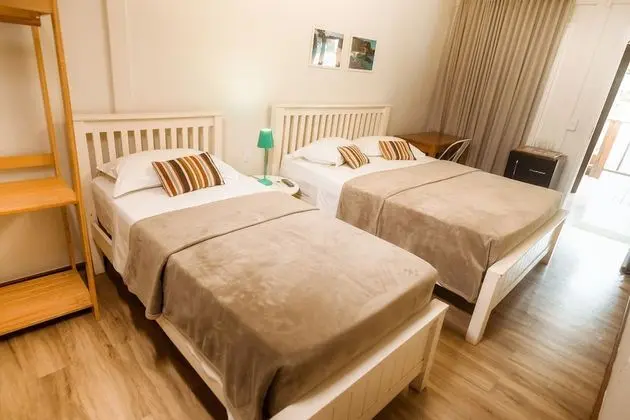 Üç Kişilik Oda, Balkon