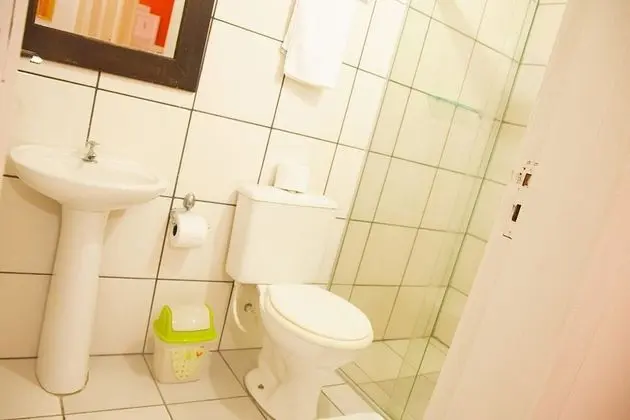 Basic Tek Büyük Yataklı Oda