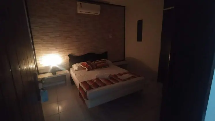 Basic Tek Büyük Yataklı Oda