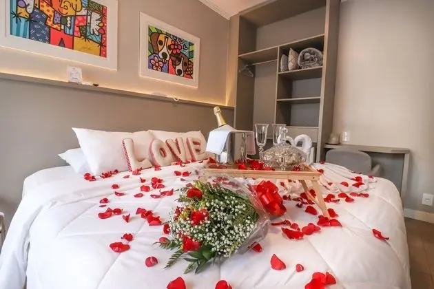 Deluxe Tek Büyük veya İki Ayrı Yataklı Oda