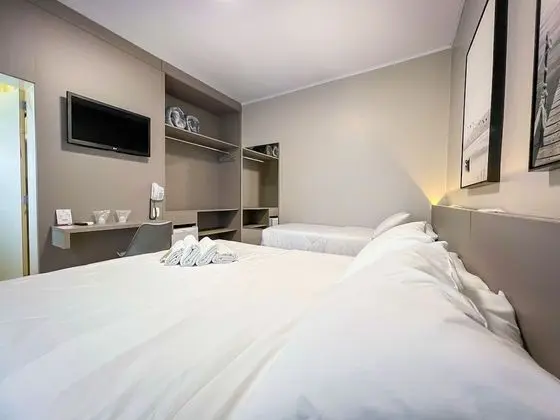 Deluxe Üç Kişilik Oda