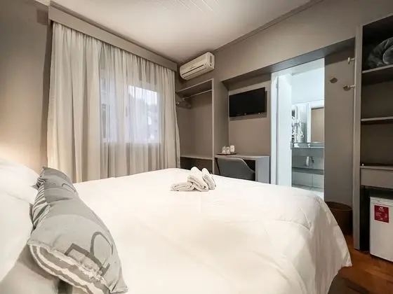 Standard Tek Büyük veya İki Ayrı Yataklı Oda