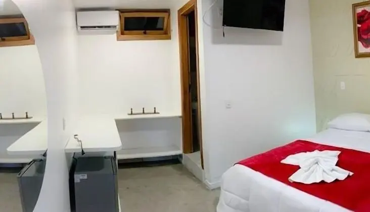 Basic Tek Büyük Yataklı Oda
