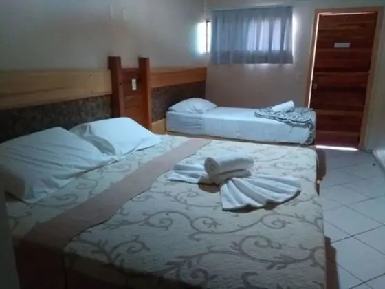 Üç Kişilik Oda