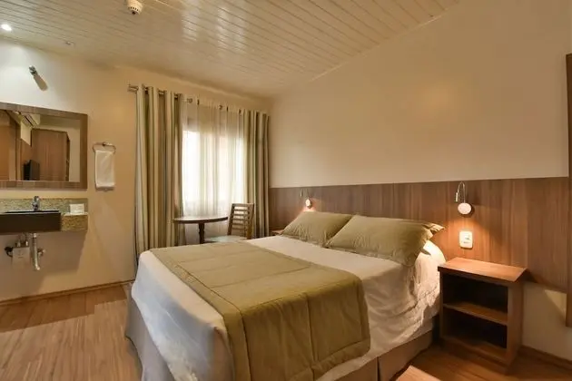 Standard Tek Büyük Yataklı Oda