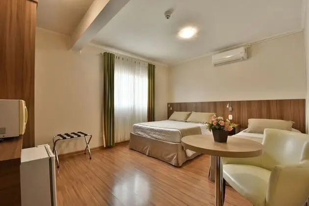 Standard Üç Kişilik Oda