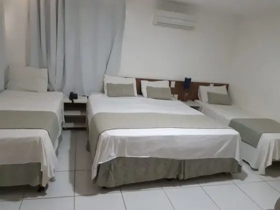 Üç Kişilik Oda