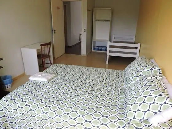 Üç Kişilik Oda, Ortak Banyo