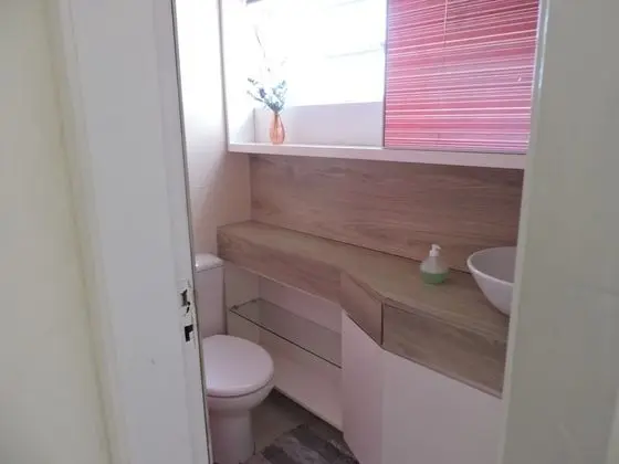 Üç Kişilik Oda, Ortak Banyo