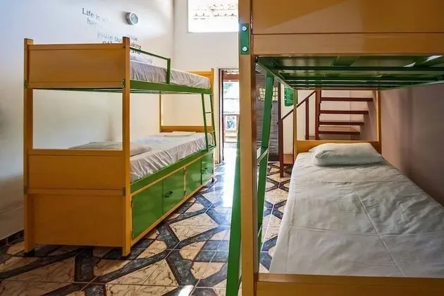 Ortak Ranzalı Oda, Sadece kadınlar için (10 beds)