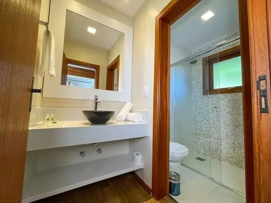 Premium Tek Büyük Yataklı Oda