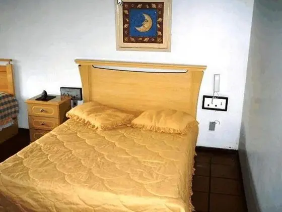 Üç Kişilik Oda