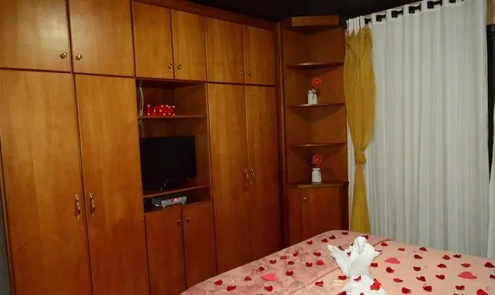 Deluxe Tek Büyük Yataklı Oda, Sıcak Su Havuzu