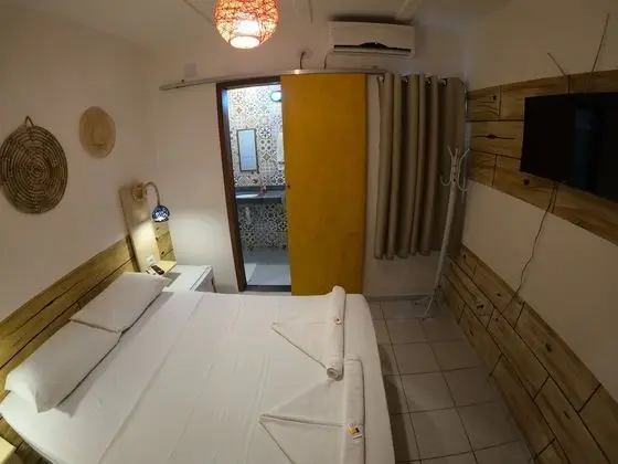 Traditional Tek Büyük Yataklı Oda