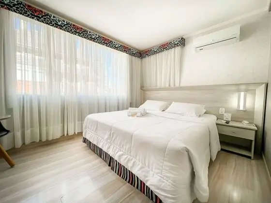 Deluxe Tek Büyük veya İki Ayrı Yataklı Oda