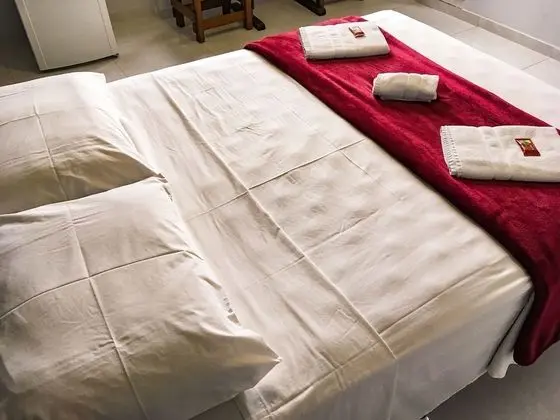 Basic Tek Büyük Yataklı Oda (With Air Conditioning)