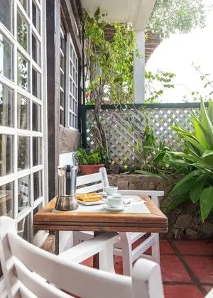 Superior Stüdyo, Balkon