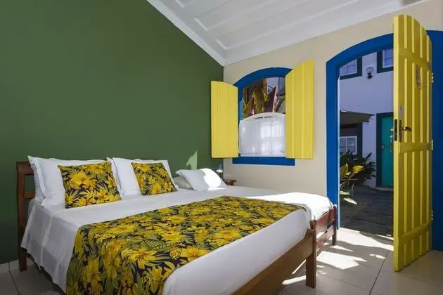 Üç Kişilik Oda (Colonial)