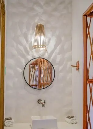 Üç Kişilik Oda