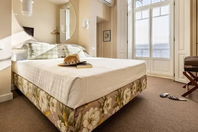 Classic Tek Büyük veya İki Ayrı Yataklı Oda