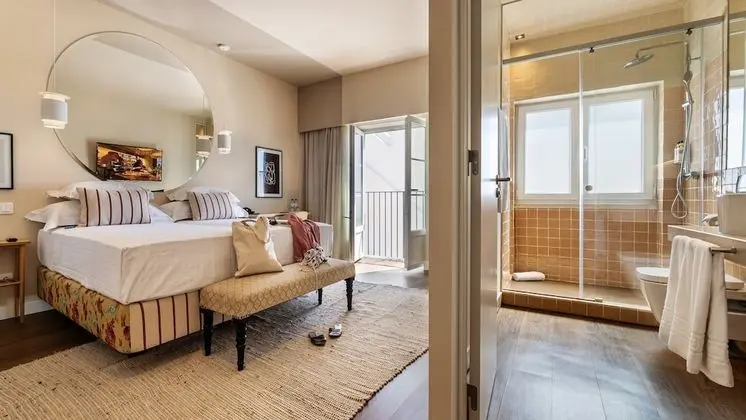 Classic Tek Büyük veya İki Ayrı Yataklı Oda