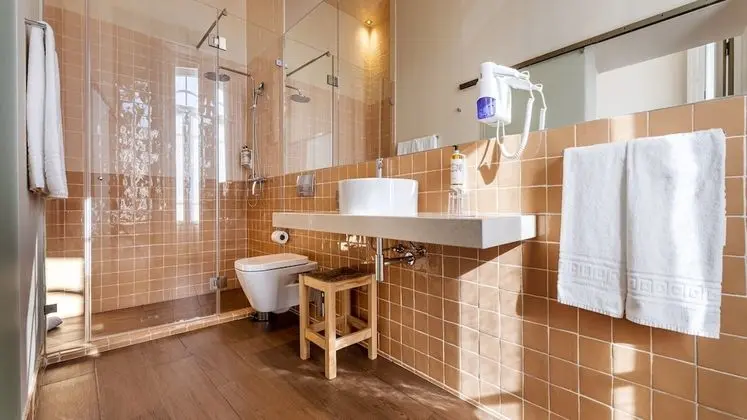 Classic Tek Büyük veya İki Ayrı Yataklı Oda