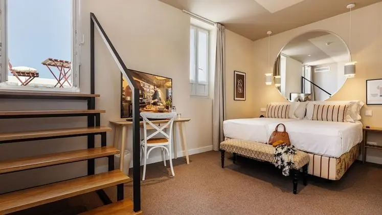 Superior Tek Büyük veya İki Ayrı Yataklı Oda