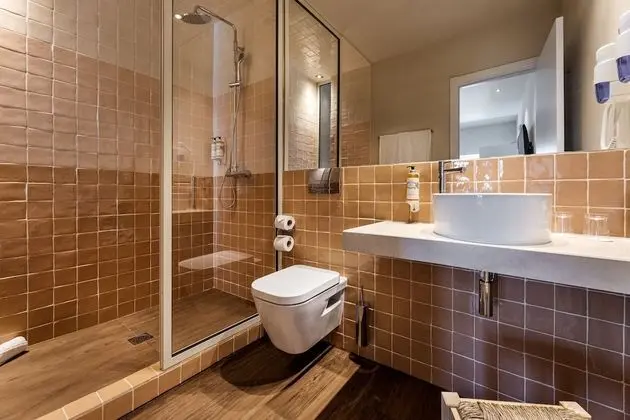 Superior Tek Büyük veya İki Ayrı Yataklı Oda