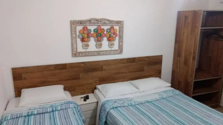 Üç Kişilik Oda