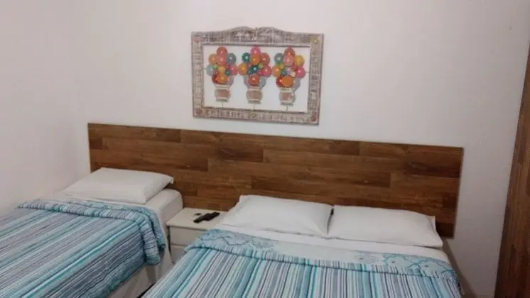 Üç Kişilik Oda