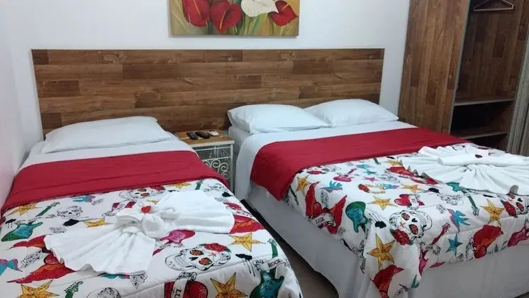 Üç Kişilik Oda