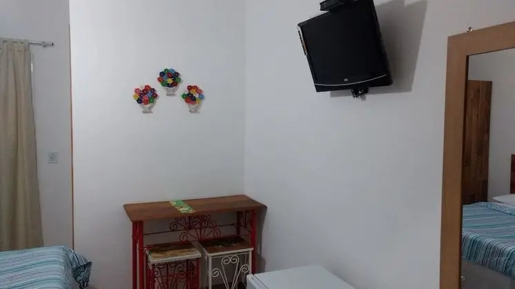 Üç Kişilik Oda