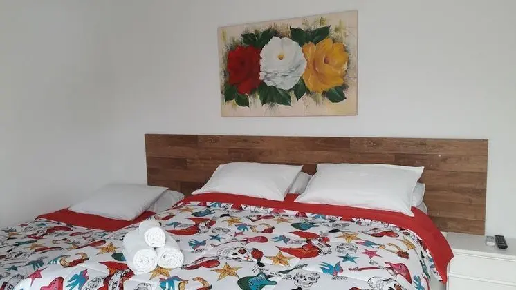 Üç Kişilik Oda