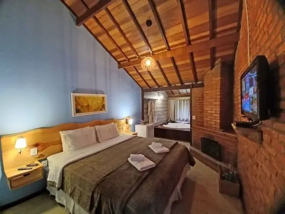 Luxury Oda