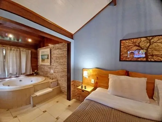 Luxury Oda