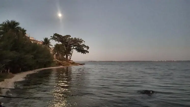 Suíte com Vista para o Lago (Bloco Sol)