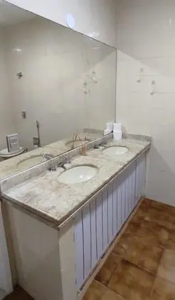 Suíte com Vista para o Lago (Bloco Sol)