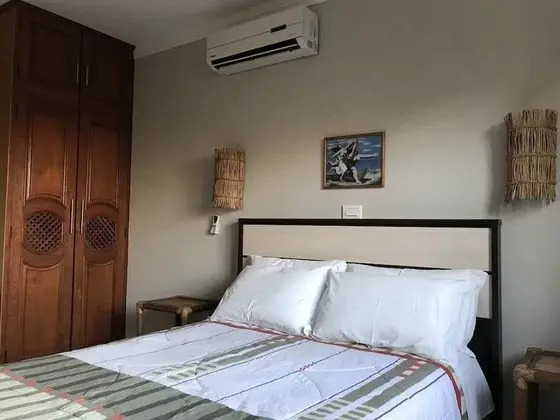 Standard Tek Büyük Yataklı Oda (Com Café da Manhã)