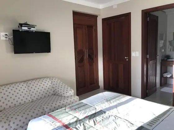 Standard Tek Büyük Yataklı Oda (Com Café da Manhã)