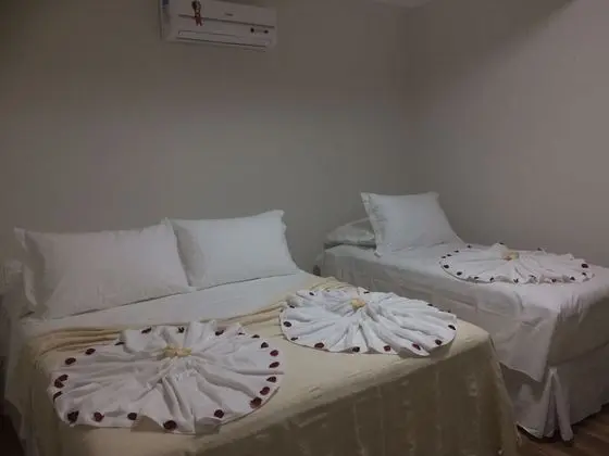 Üç Kişilik Oda