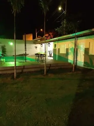 Classic Tek Büyük Yataklı Oda