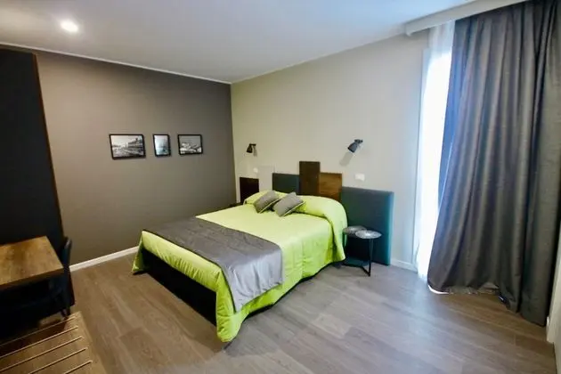 Tek Büyük veya İki Ayrı Yataklı Oda