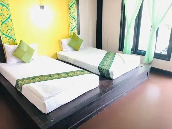 Deluxe Beach Bungalow A/C