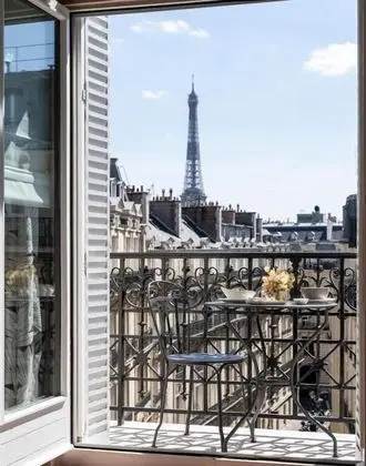 Junior Suite Prestige, balcon & Tour Eiffel