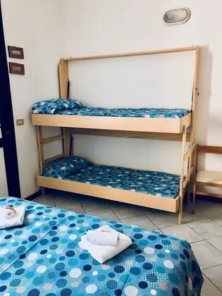 Üç Kişilik Oda