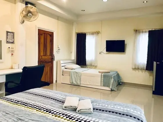 Triple Room