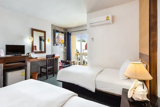Standard Twin Room