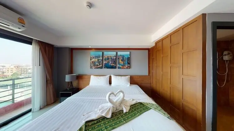 Deluxe Tek Büyük Yataklı Oda